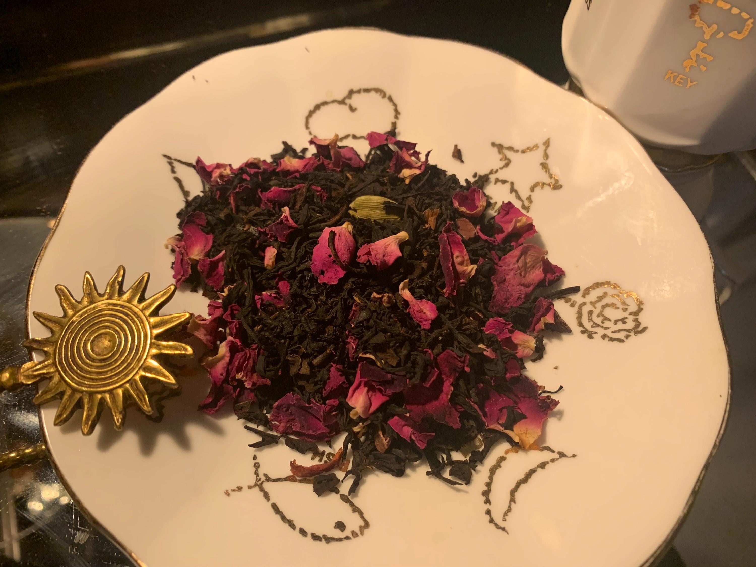 Moulin Rouge Velvet Tea | Luxury Loose Leaf Black Tea with Rose, Chocolate & Cardamom | Romantic Paris Inspired Tea Blend | Theater Gift